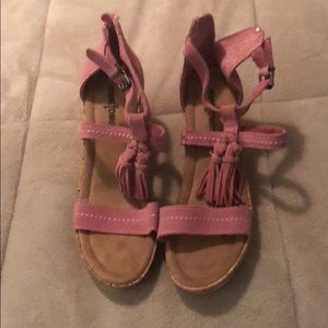 ‼️Minnetonka‼️ Pink leather Wedges